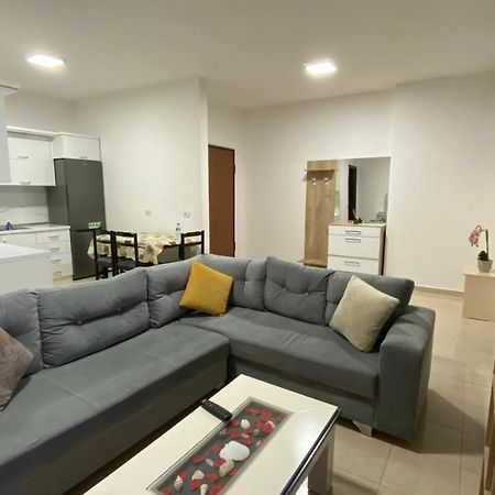 Ona'S Apartments Lushnjë المظهر الخارجي الصورة