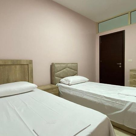 Ona'S Apartments Lushnjë المظهر الخارجي الصورة